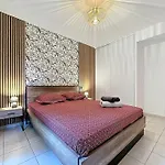 Cosy Nid, Terrasse & 2 Parkings * Antibes